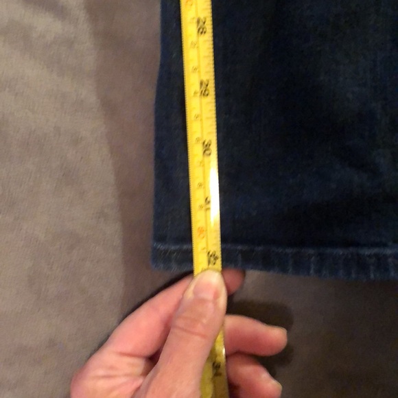 🌹 7 for all mankind size 26 ‘A’ pocket leg wider - Picture 12 of 16